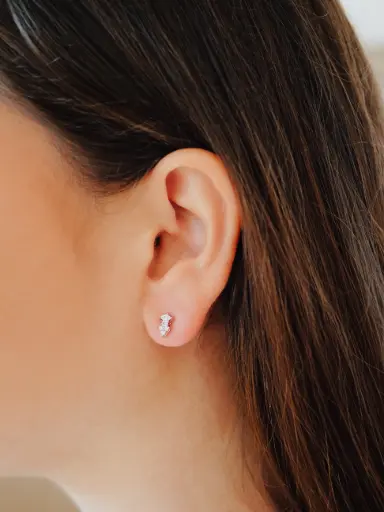 Boucle d'oreille ARROW argentée